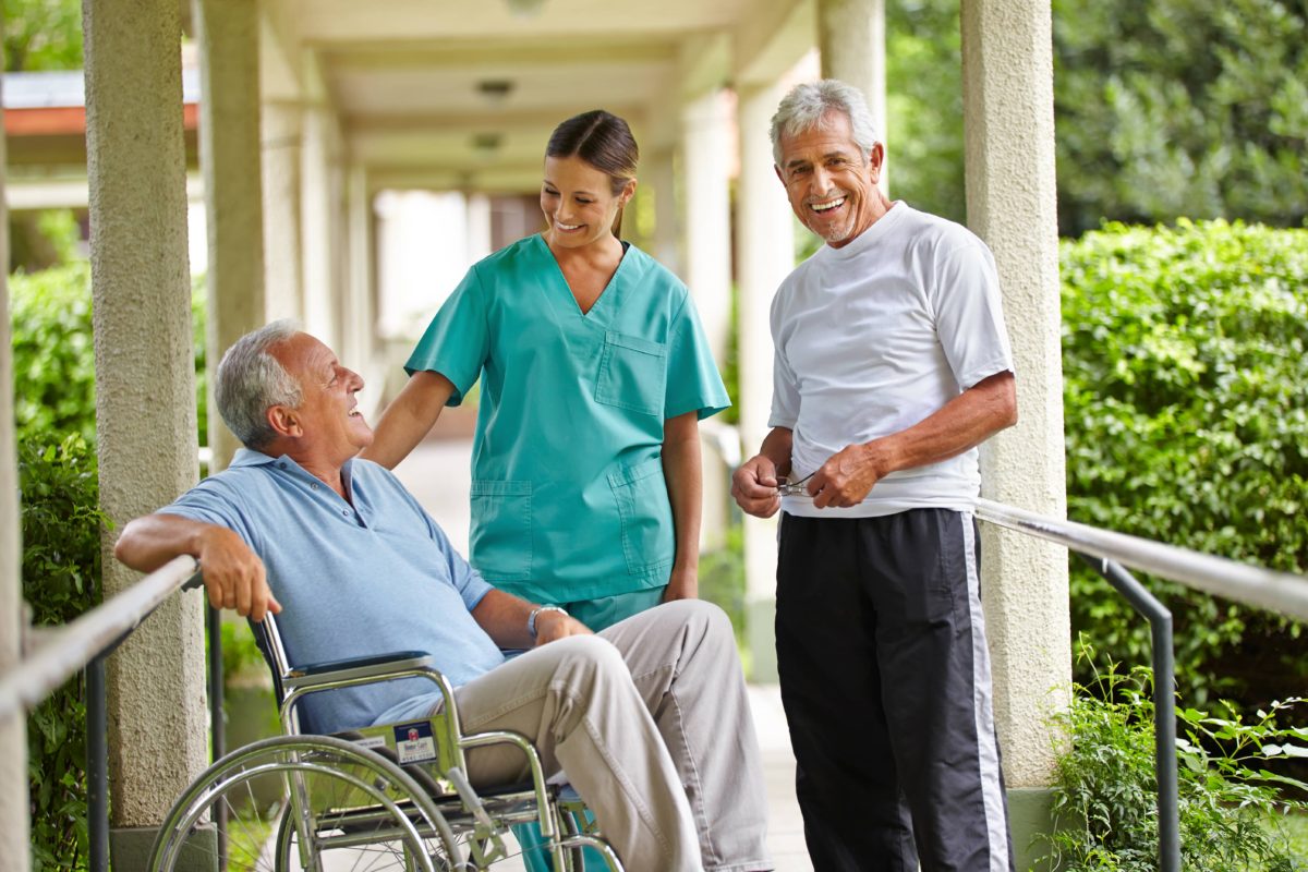 Tips for Choosing the Right Senior Care Facility | Avacare Medical Blog